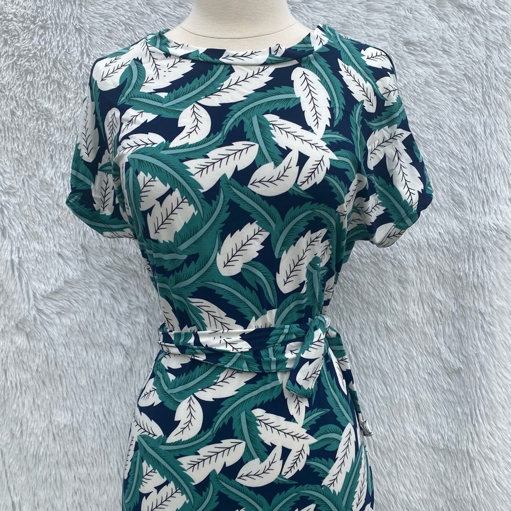 NWT - Women Green Tropical Print Short Sleeve Dress